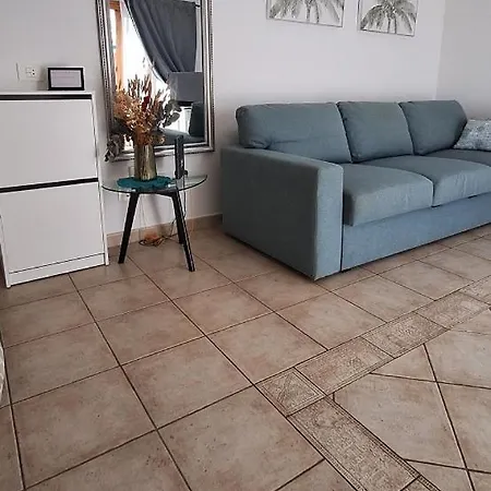 Familiar Con Piscina Con Wi Fi En Cristianos
