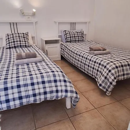 Familiar Con Piscina Con Wi Fi En Cristianos Apartment *