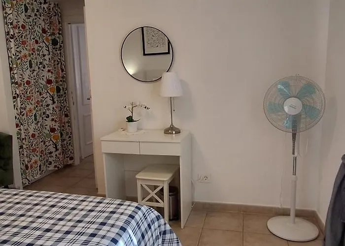 Familiar Con Piscina Con Wi Fi En Cristianos アパート