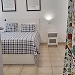 Familiar Con Piscina Con Wi Fi En Cristianos Apartment